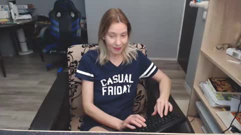 hanna_ha online show from 02.14.25