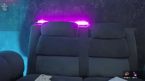 Snapshot of hanna_jhoonson chatting on 12.24.24 Isabella online show from 12.24.24