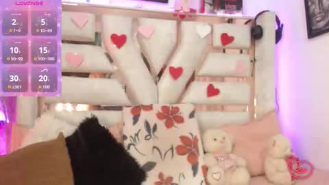 hanna_plum online show from 10.02.25