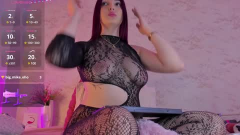 HannaB  online show from 01.25.25