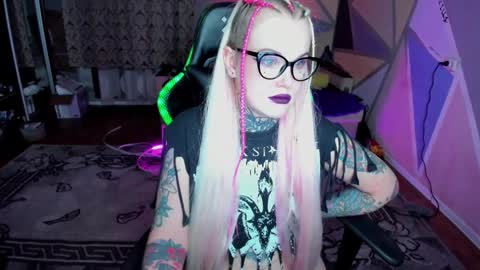 Snapshot of hannah_chaos chatting on 12.09.24 Hannah online show from 12.09.24
