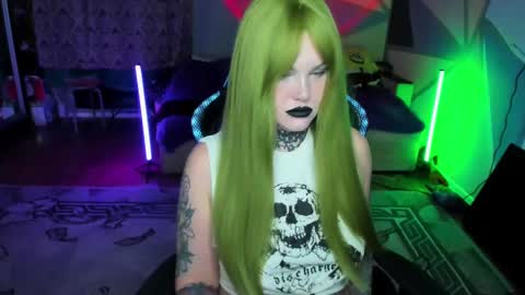 Snapshot of hannah_chaos chatting on 02.13.25 Hannah online show from 02.13.25