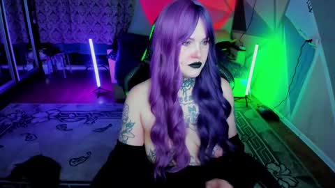 Snapshot of hannah_chaos chatting on 02.17.25 Hannah online show from 02.17.25