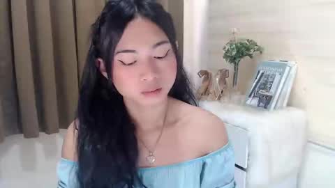 Snapshot of hannah_davis69 chatting on 03.05.25 Alex online show from 03.05.25