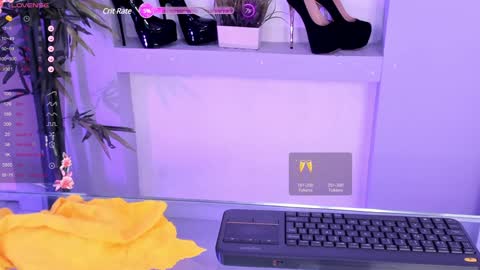 HANNAH HOWELL online show from 01.24.25