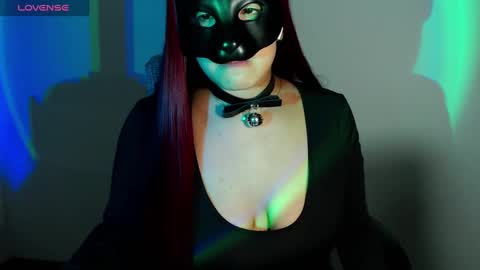 Snapshot of hannah_kiim chatting on 03.07.25 hannah kiim online show from 03.07.25