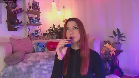 Snapshot of hannah_lovee chatting on 06.10.26 hannah_lovee online show from 06.10.26