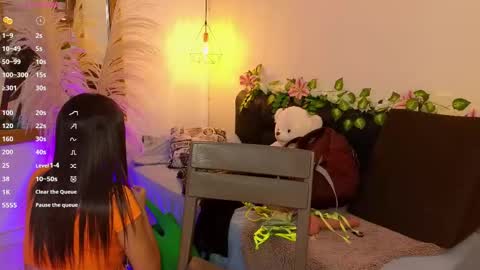 Snapshot of hannah_williams1 chatting on 09.11.25 Hannah Williams online show from 09.11.25