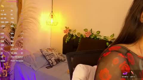 Snapshot of hannah_williams1 chatting on 09.15.25 Hannah Williams online show from 09.15.25