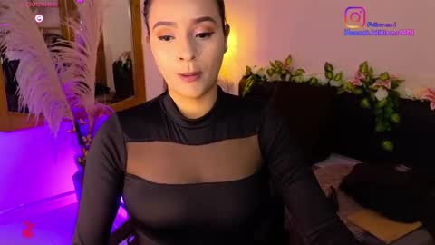 Snapshot of hannah_williams1 chatting on 12.04.25 Hannah Williams online show from 12.04.25