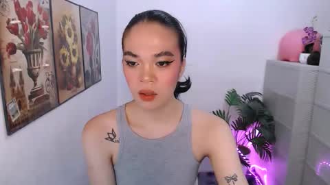 Snapshot of hannahforyou chatting on 05.03.26 HANNAH online show from 05.03.26
