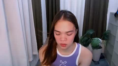 Snapshot of hannahforyou chatting on 05.16.26 HANNAH online show from 05.16.26