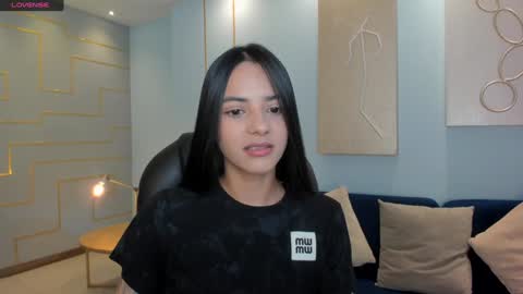 HANNAH J online show from 02.04.25