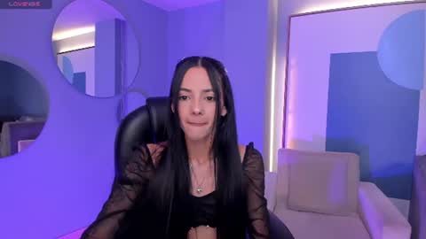 Snapshot of hannahjamesx chatting on 06.19.26 HANNAH J online show from 06.19.26