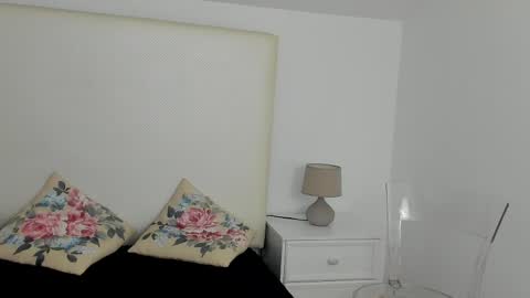 Hannah online show from 04.08.26