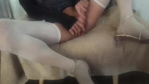 hannahsometimes694u online show from 11.27.25