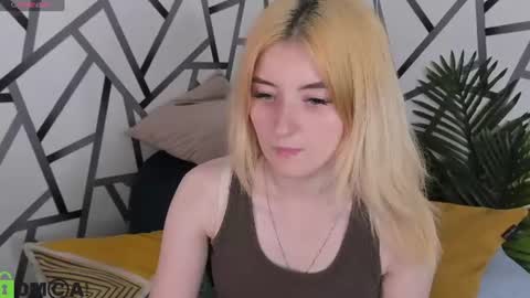 Snapshot of hannakoch chatting on 06.15.26 Hanna online show from 06.15.26