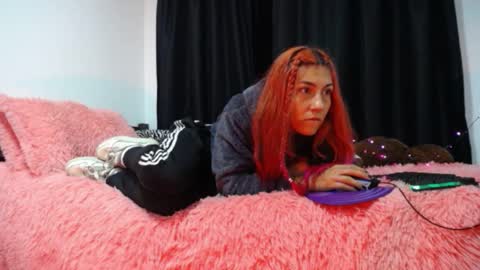 hannaqueen23 online show from 10.06.25