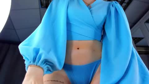 Hannavanilla online show from 05.12.26