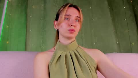 Snapshot of hannavanilla chatting on 06.26.26 Hannavanilla online show from 06.26.26