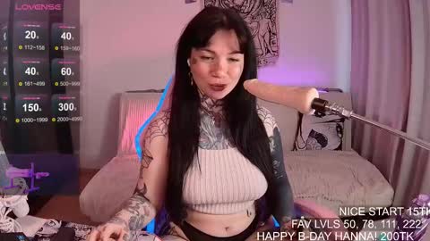Snapshot of hannawonderx chatting on 10.10.25 Anna online show from 10.10.25