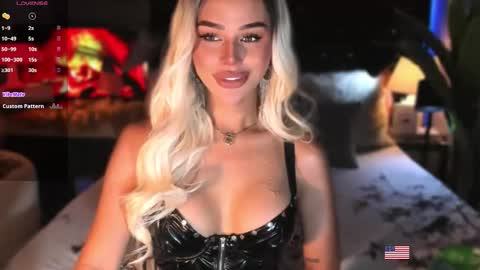 Snapshot of hanny113826 chatting on 10.27.25 hanny113826 online show from 10.27.25