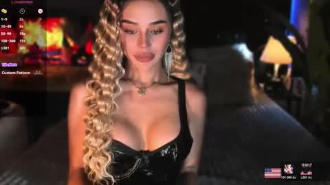 Snapshot of hanny113826 chatting on 11.14.25 hanny113826 online show from 11.14.25