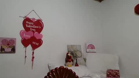 Snapshot of hanny_kail chatting on 02.14.26 hanny online show from 02.14.26