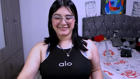 Snapshot of hanny_parkerr chatting on 09.24.25 Hanny Parkerr online show from 09.24.25