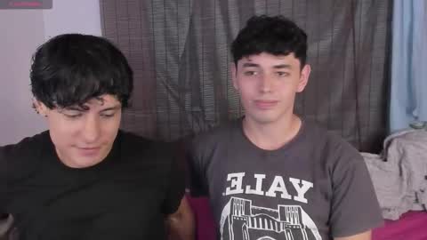 Snapshot of hans_andres17 chatting on 11.30.25 hans and andres online show from 11.30.25