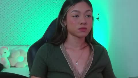 Snapshot of hantonella chatting on 05.19.26 Anto online show from 05.19.26