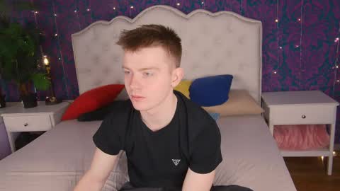 Snapshot of happydeimos chatting on 03.28.26 happydeimos online show from 03.28.26