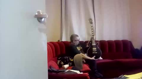 Snapshot of happydick69a chatting on 09.26.25 happydick69a online show from 09.26.25