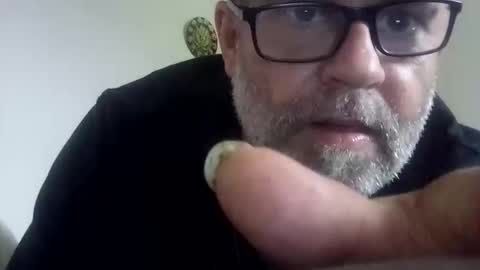 Snapshot of happydick69a chatting on 10.06.25 happydick69a online show from 10.06.25