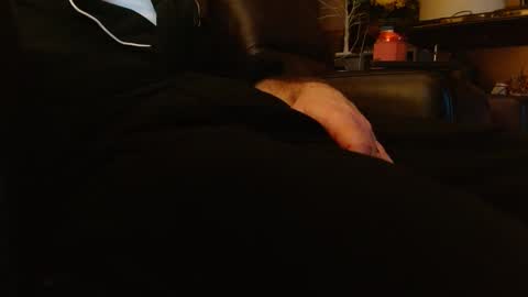 Snapshot of happyhogan1 chatting on 03.10.25 Jhonassmann12 online show from 03.10.25