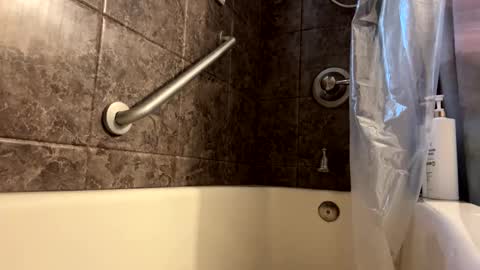 Snapshot of happyhogan1 chatting on 02.01.26 Jhonassmann12 online show from 02.01.26