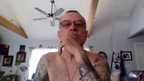 Snapshot of happynudist7373 chatting on 04.13.26 happynudist7373 online show from 04.13.26