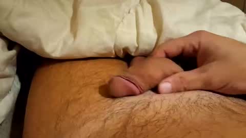 Snapshot of hapyending960 chatting on 12.04.25 Small things matters online show from 12.04.25