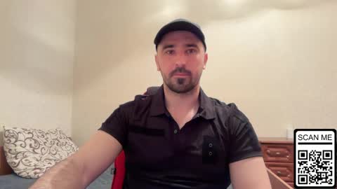 Snapshot of hard_to_obey chatting on 04.29.26 Vadim online show from 04.29.26