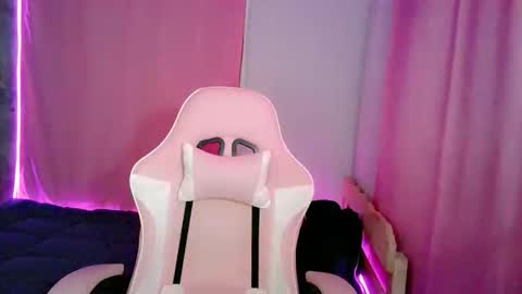 Snapshot of hardfox_xoxo chatting on 02.21.26 mj online show from 02.21.26