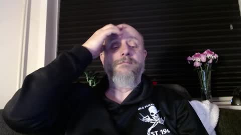 Snapshot of hardmrlazy chatting on 02.02.26 MrLazy online show from 02.02.26