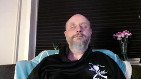 Snapshot of hardmrlazy chatting on 02.03.26 MrLazy online show from 02.03.26