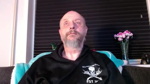 Snapshot of hardmrlazy chatting on 02.04.26 MrLazy online show from 02.04.26