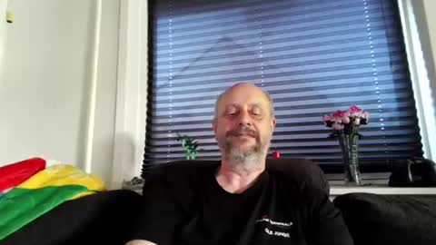 Snapshot of hardmrlazy chatting on 06.29.26 MrLazy online show from 06.29.26
