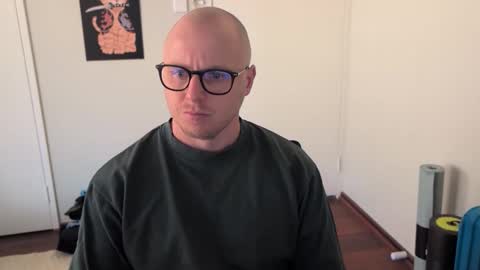 Stand Lee online show from 11.10.25