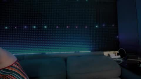 Miss Hardy online show from 04.04.26