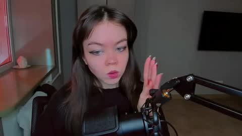 Snapshot of haribo_asmr chatting on 02.23.25 Miss Hari online show from 02.23.25