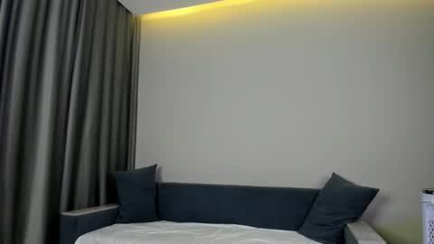 Maya online show from 10.06.25