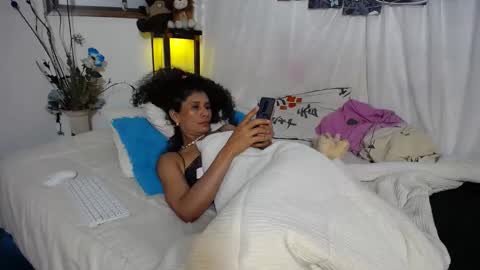 Snapshot of harley_quinns1 chatting on 02.13.25 harley_quinns1 online show from 02.13.25