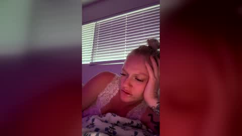 Snapshot of harleyyrae chatting on 05.10.26 Harley Rae online show from 05.10.26